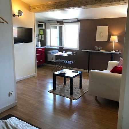 Sous Le Toit Pres De La Cathedrale St.Pierre Apartment Montpellier Bagian luar foto